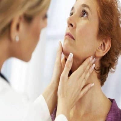 اعراض خمول الغدة الدرقية عند النساء