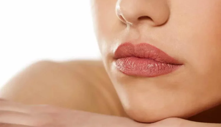 افضل مرطب شفايف